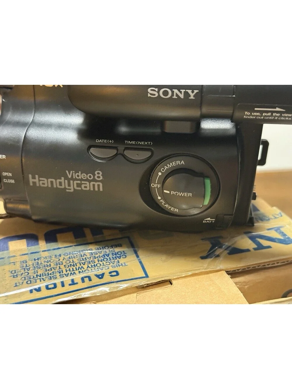 Vintage Sony Handycam CCD-TR30 Video 8mm Camcorder W/ Box , Working